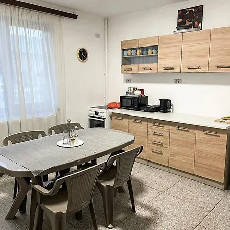 Macris بيت ضيافة