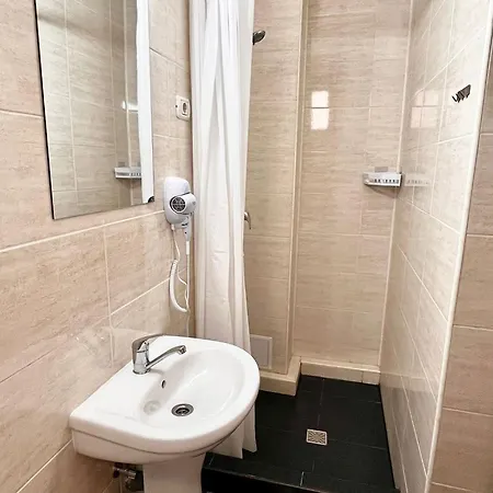 Pensiune Macris 4*