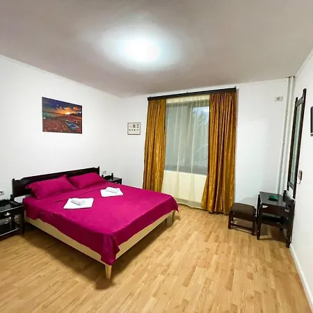 Macris Πανσιόν