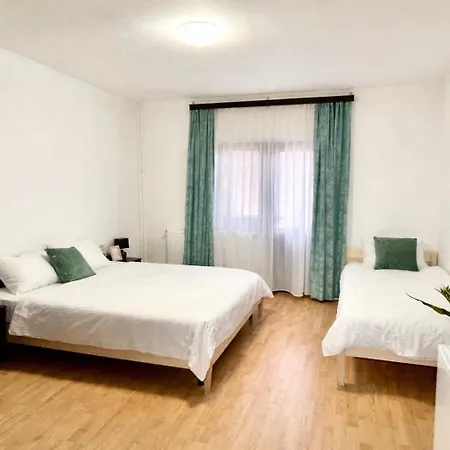Macris بيت ضيافة