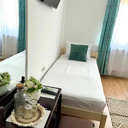 بيت ضيافة Macris 4*