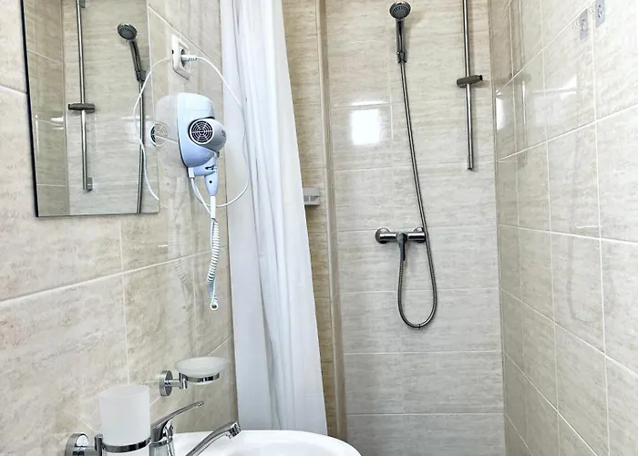 Macris Guest house 4*